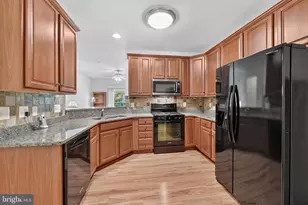 8970 Fascination Ct, Lorton, VA 22079 - Photo 2