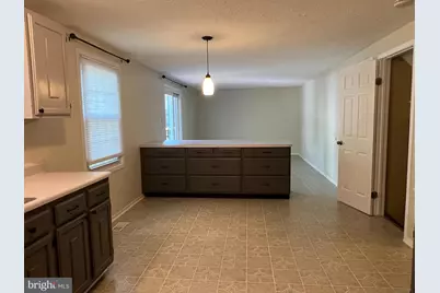 12205 Parkstream Terrace, Herndon, VA 20170 - Photo 14