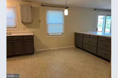 12205 Parkstream Terrace, Herndon, VA 20170 - Photo 16