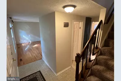 12205 Parkstream Terrace, Herndon, VA 20170 - Photo 4