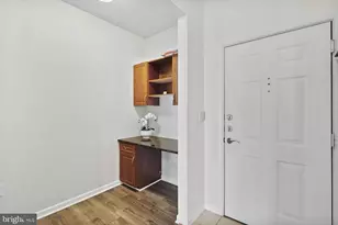 12925 Centre Park Cir, Herndon, VA 20171 - Photo 6