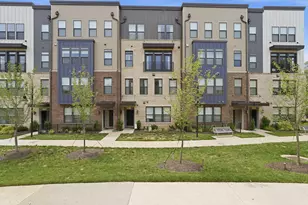 1702 Bandit Loop, Reston, VA 20190 - Photo 2