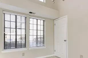 6039 Curtier Dr, Alexandria, VA 22310 - Photo 4