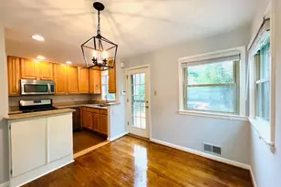 2220 Primrose Dr, Falls Church, VA 22046 - Photo 4
