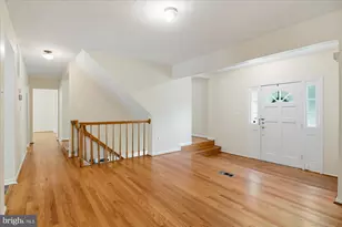 9708 Locust Hill Dr, Great Falls, VA 22066 - Photo 10