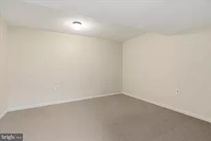 9708 Locust Hill Dr, Great Falls, VA 22066 - Photo 46