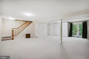 9708 Locust Hill Dr, Great Falls, VA 22066 - Photo 36