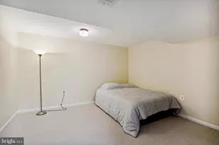 9708 Locust Hill Dr, Great Falls, VA 22066 - Photo 38