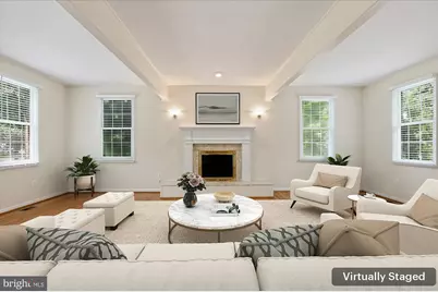 9708 Locust Hill Drive, Great Falls, VA 22066 - Photo 4