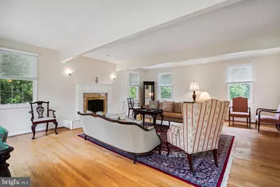 9708 Locust Hill Drive, Great Falls, VA 22066 - Photo 10