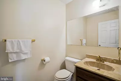 9708 Locust Hill Drive, Great Falls, VA 22066 - Photo 22