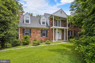 9708 Locust Hill Dr, Great Falls, VA 22066 - Photo 1