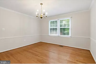 9708 Locust Hill Drive, Great Falls, VA 22066 - Photo 16