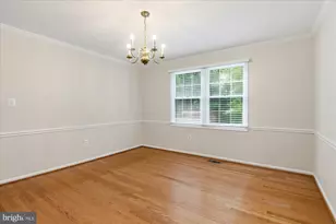 9708 Locust Hill Dr, Great Falls, VA 22066 - Photo 16