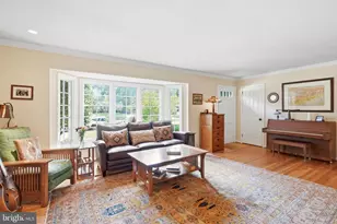 2504 Turbridge Ln, Alexandria, VA 22308 - Photo 6