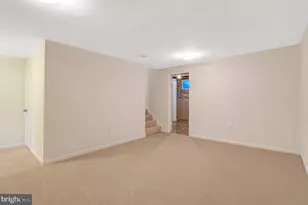 8051 Felecity Ct, Springfield, VA 22153 - Photo 36
