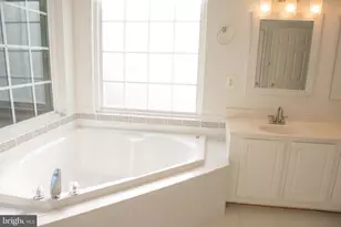 3347 Wilton Crest Ct, Alexandria, VA 22310 - Photo 12