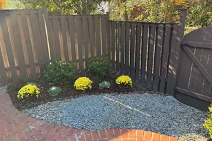 6014 Lands End Ln, Alexandria, VA 22315 - Photo 10