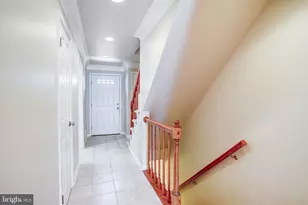 14508 Four Chimney Dr, Centreville, VA 20120 - Photo 4