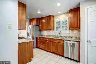 14508 Four Chimney Dr, Centreville, VA 20120 - Photo 6