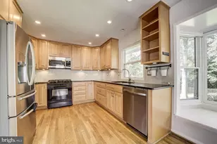 8112 Karl Rd, Alexandria, VA 22308 - Photo 6