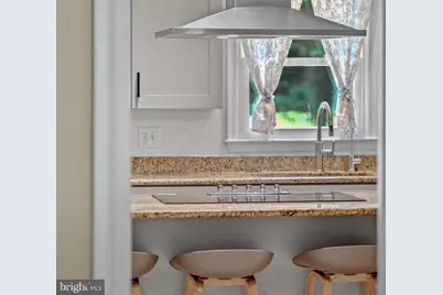 1077 Spring Hill Road, McLean, VA 22102 - Photo 18