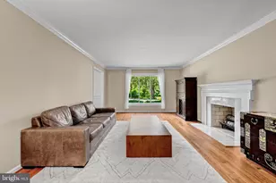 1077 Spring Hill Rd, McLean, VA 22102 - Photo 6