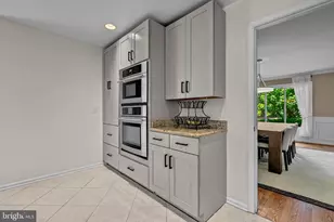 1077 Spring Hill Rd, McLean, VA 22102 - Photo 16