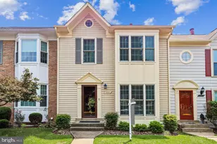 5250 Stoney Branch Ct, Centreville, VA 20120 - Photo 2