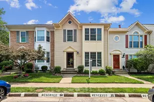 5250 Stoney Branch Ct, Centreville, VA 20120 - Photo 1