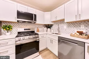 3705 S George Mason Dr, Falls Church, VA 22041 - Photo 4