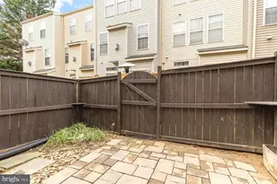 4284 Wheeled Caisson Square, Fairfax, VA 22033 - Photo 32
