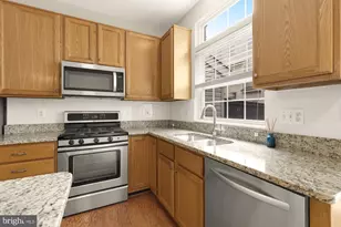 4284 Wheeled Caisson Square, Fairfax, VA 22033 - Photo 8