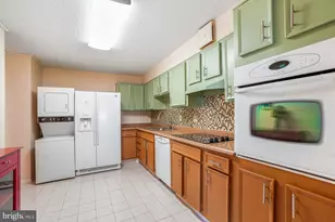 5901 Mt Eagle Dr, Alexandria, VA 22303 - Photo 14