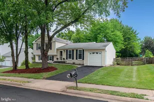13626 Old Dairy Rd, Herndon, VA 20171 - Photo 4