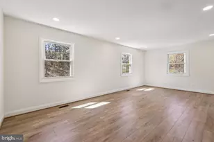 9662 Westport Ln, Burke, VA 22015 - Photo 6
