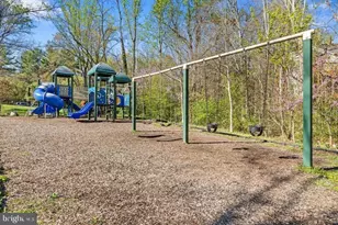 9662 Westport Ln, Burke, VA 22015 - Photo 32