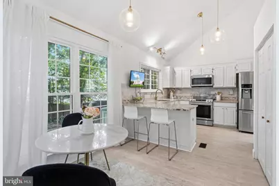 9030 Chestnut Ridge Road, Fairfax Station, VA 22039 - Photo 12