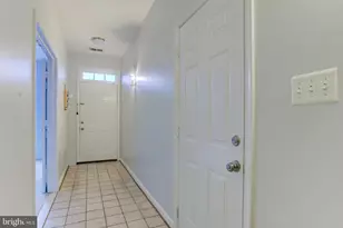 2504 Logan Wood Dr, Herndon, VA 20171 - Photo 4
