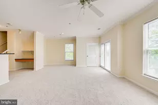 5115 Travis Edward Way, Centreville, VA 20120 - Photo 8