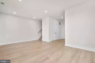 2 Aviation Pl, Herndon, VA 20171 - Photo 24