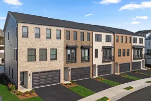 2 Aviation Pl, Herndon, VA 20171 - Photo 36