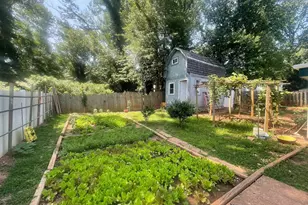 7225 Pine Dr, Annandale, VA 22003 - Photo 20