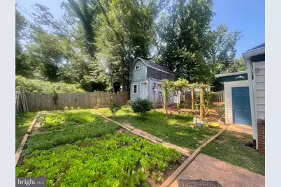 7225 Pine Drive, Annandale, VA 22003 - Photo 4
