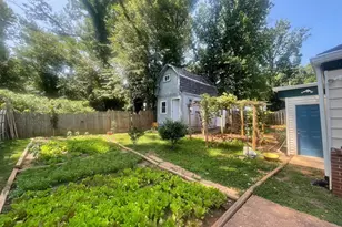 7225 Pine Dr, Annandale, VA 22003 - Photo 4