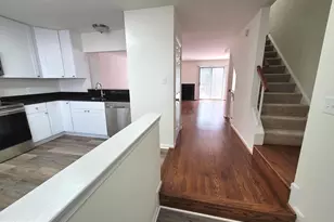 13689 Wildflower Ln, Clifton, VA 20124 - Photo 2