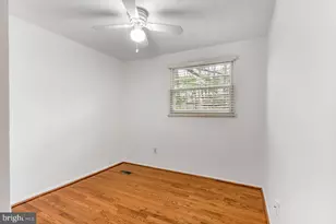 11562 Ivy Bush Ct, Reston, VA 20191 - Photo 12