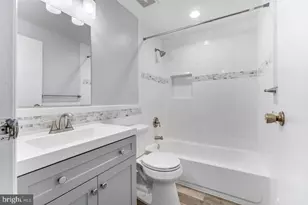 11562 Ivy Bush Ct, Reston, VA 20191 - Photo 14