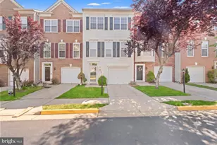 5280 Kestrel Crossing Dr, Alexandria, VA 22312 - Photo 1