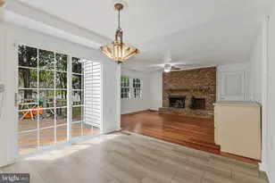12805 Melvue Ct, Fairfax, VA 22033 - Photo 10